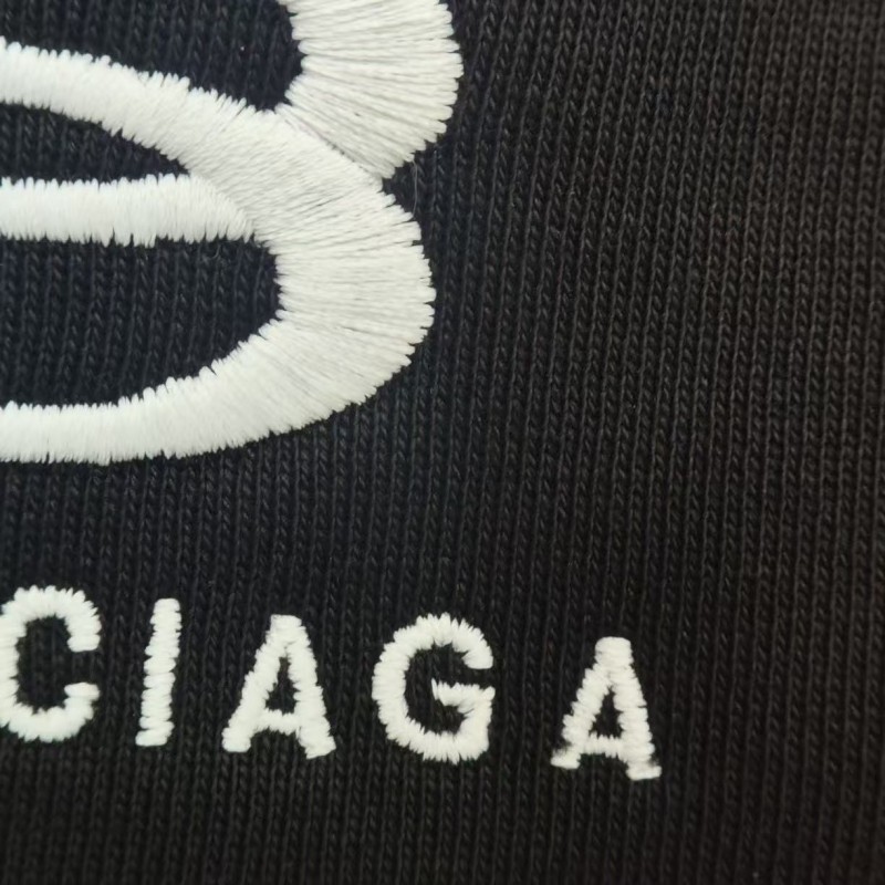 Ba*len*cia*ga new double ring embroidered shorts