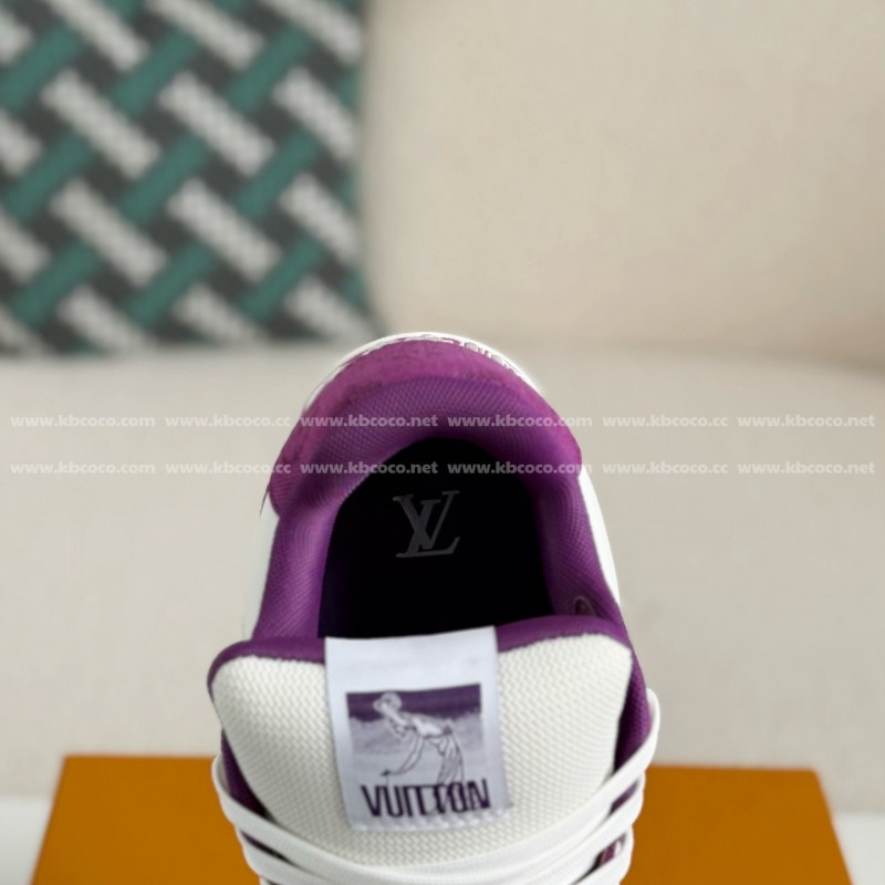 L0*is V*t0n TRAINER SNEAKERS