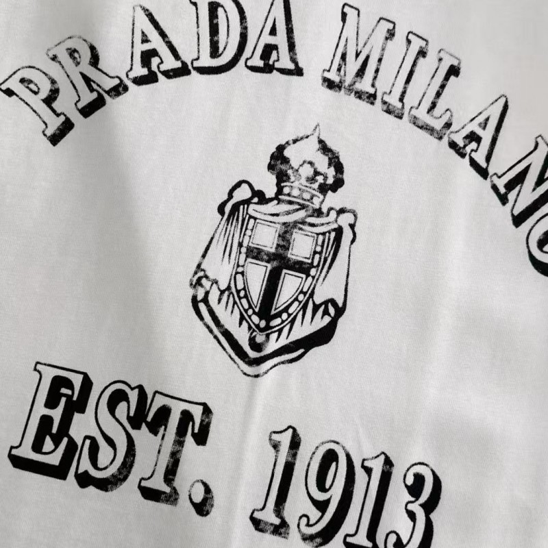 Pra*a 2025 Spring and Summer Latest Round Neck Fashion Short Sleeve