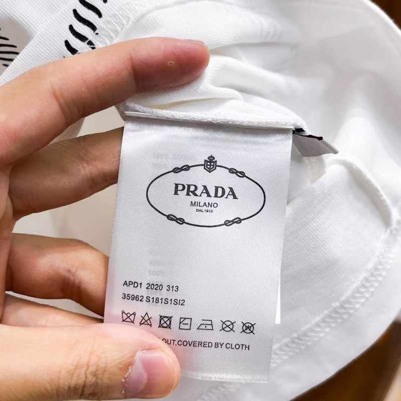 Pra*a 2025 new round neck T-shirt