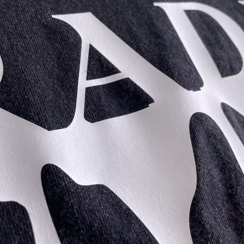 Pra*a 2025 new round neck T-shirt