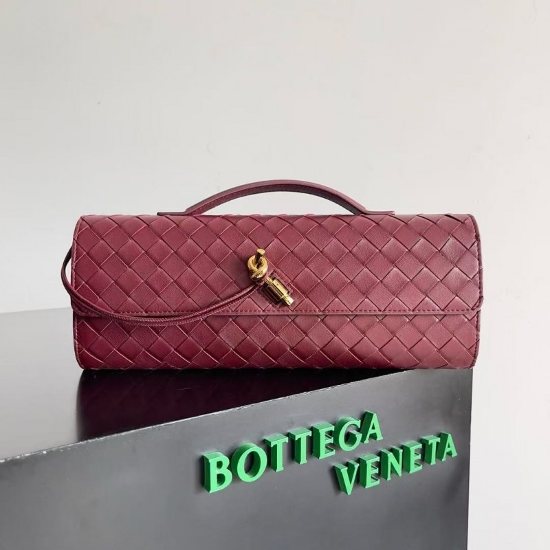 BOTTECA Ve*ne*ta uses exquisite craftsmanship intreccio woven imported sheepskin evening clutch bag Si