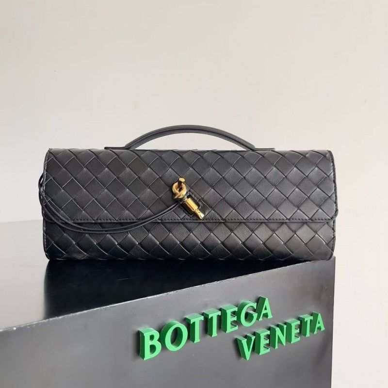 BOTTECA Ve*ne*ta uses exquisite craftsmanship intreccio woven imported sheepskin evening clutch bag Si