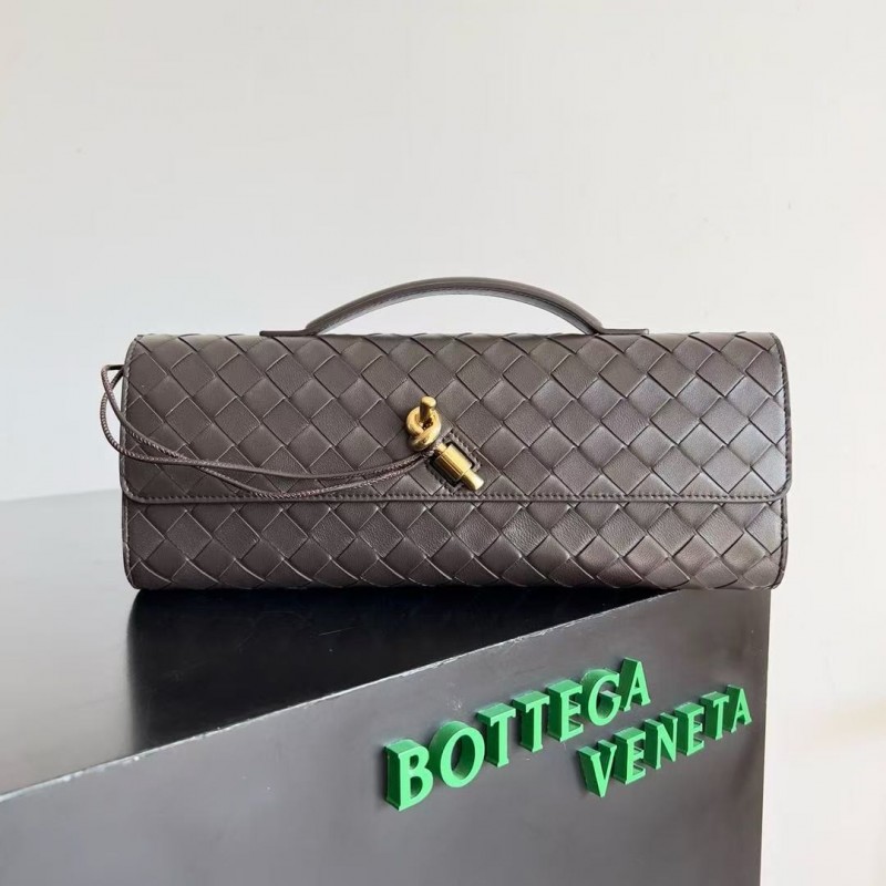 BOTTECA Ve*ne*ta uses exquisite craftsmanship intreccio woven imported sheepskin evening clutch bag Si
