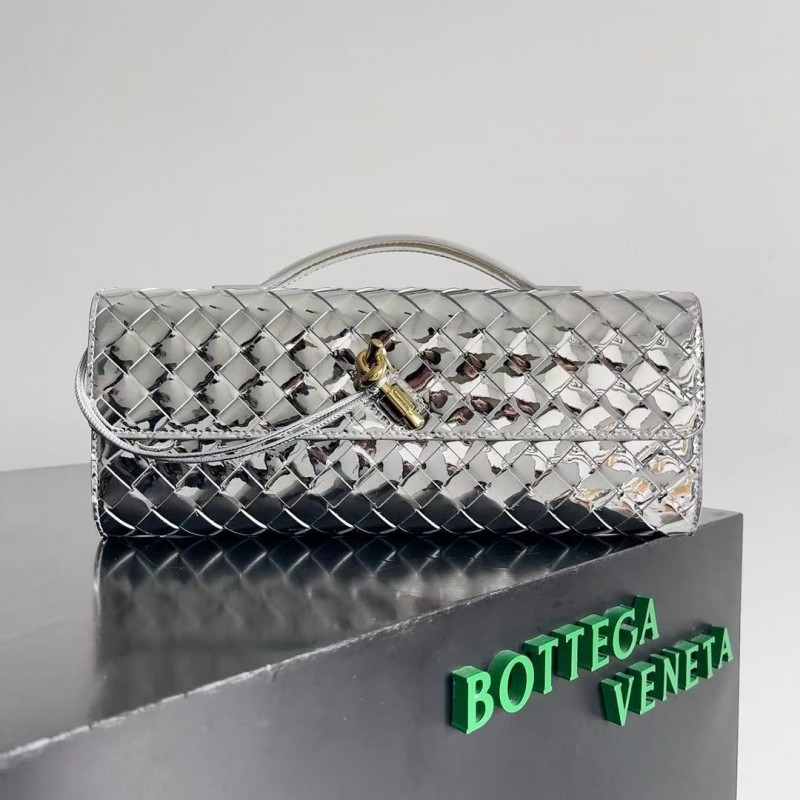 BOTTECA Ve*ne*ta uses exquisite craftsmanship intreccio weaving imported lacquered cowhide leather eve