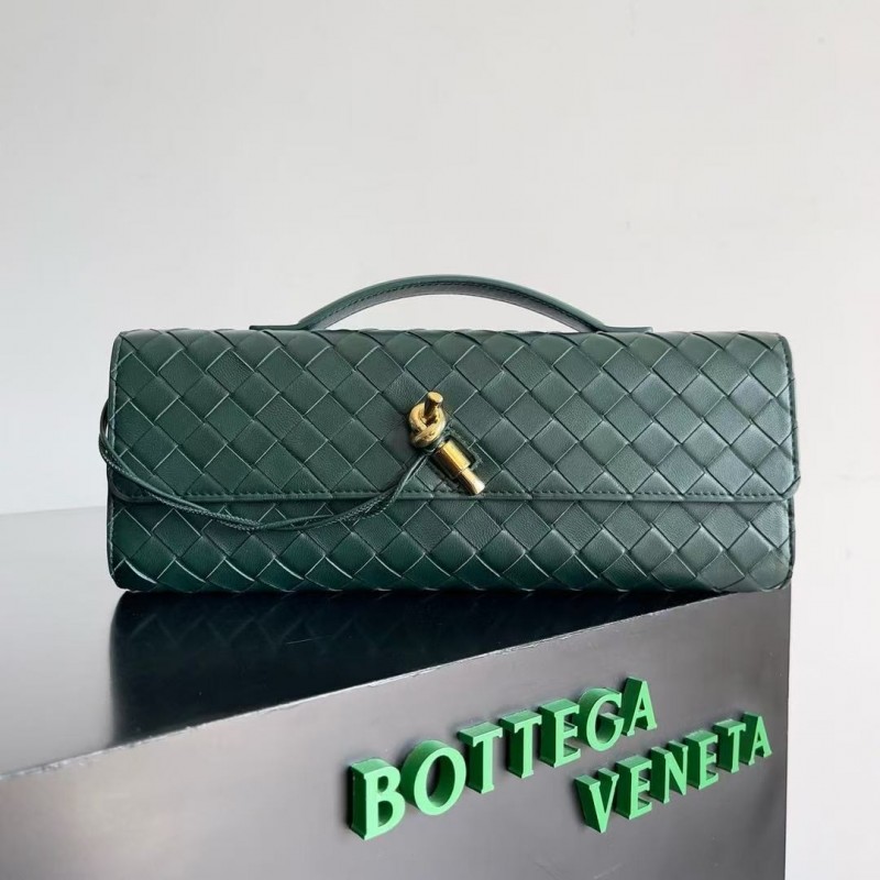 BOTTECA Ve*ne*ta uses exquisite craftsmanship intreccio woven imported sheepskin evening clutch bag Si