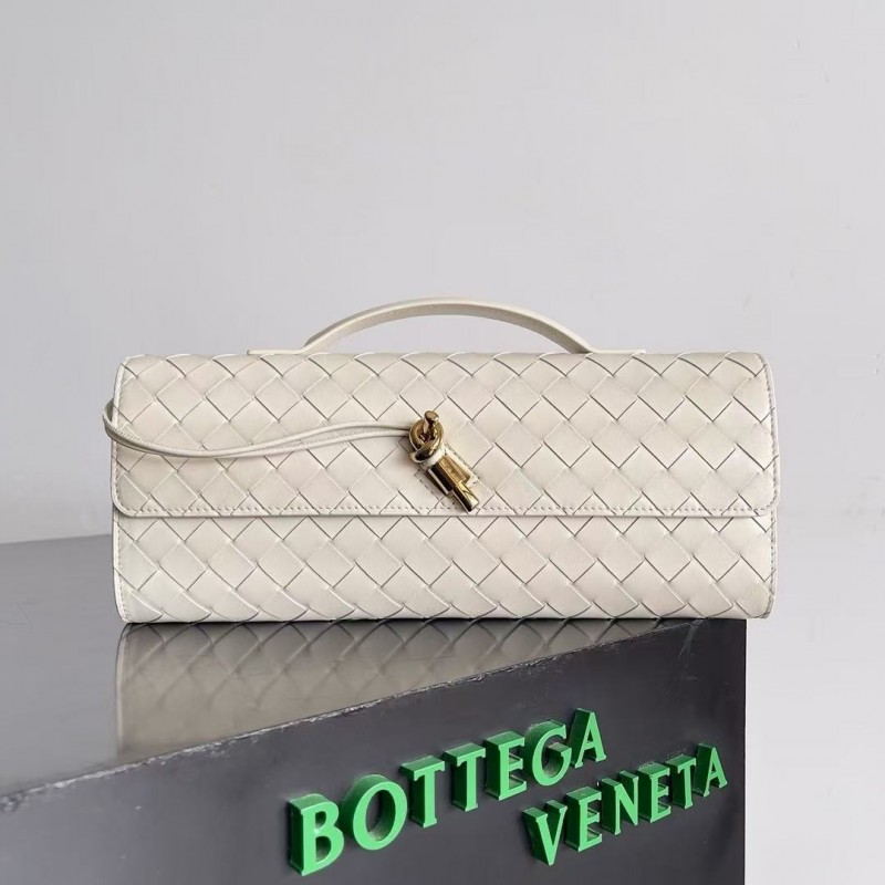BOTTECA Ve*ne*ta uses exquisite craftsmanship intreccio woven imported sheepskin evening clutch bag Si