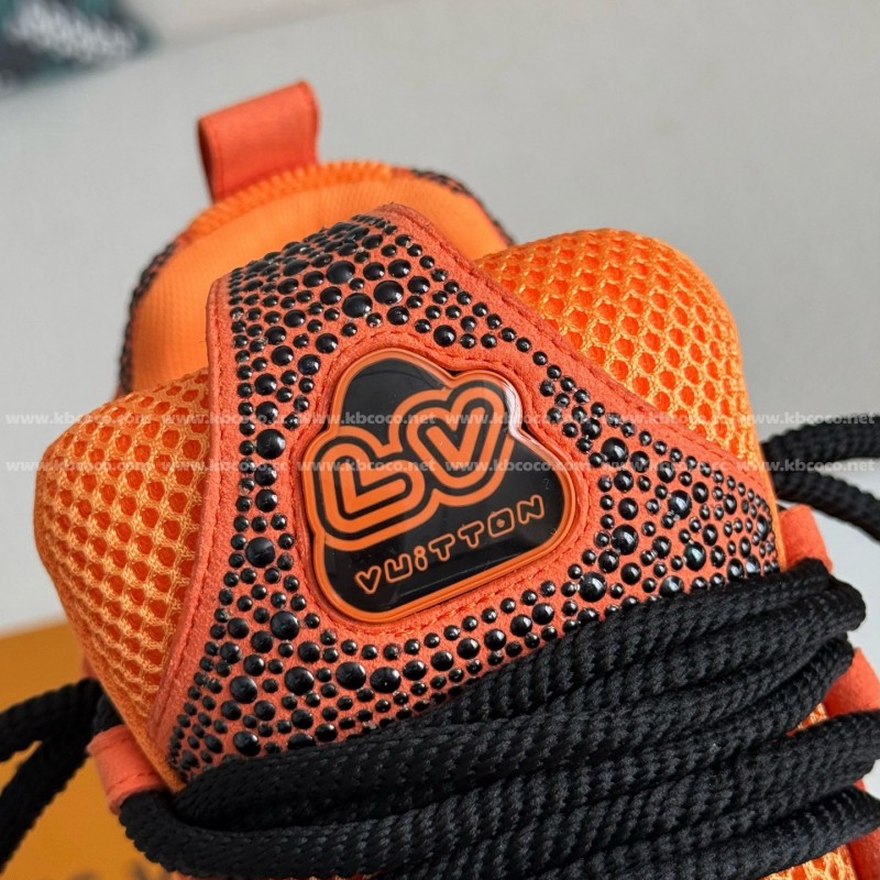 L0*is V*t0n RUNNER TATIC SNEAKERS