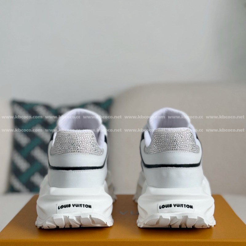 L0*is V*t0n CASUAL SPORTS SHOES