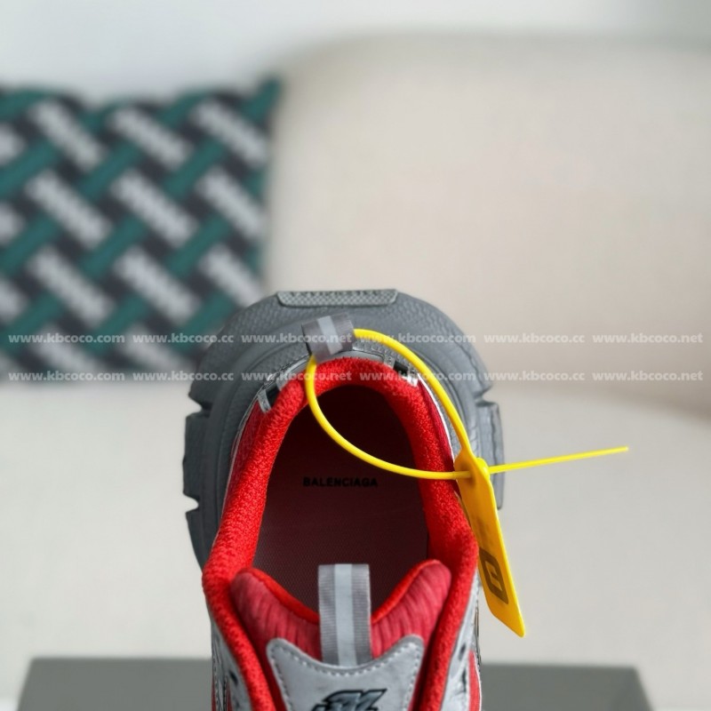 Ba*len*cia*ga Runner Sneakers