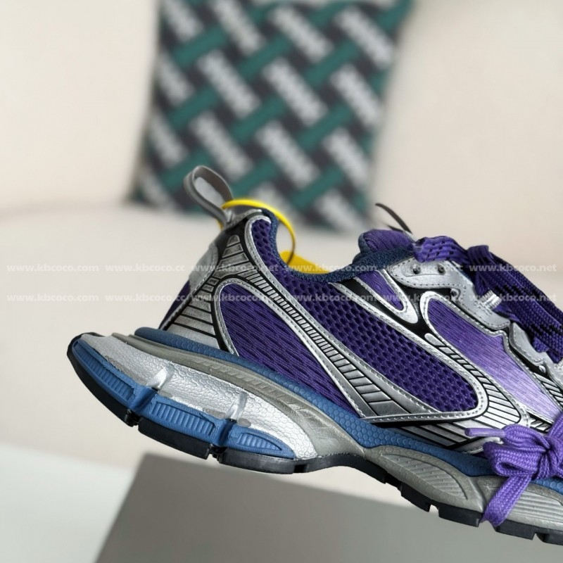 Ba*len*cia*ga Runner Sneakers