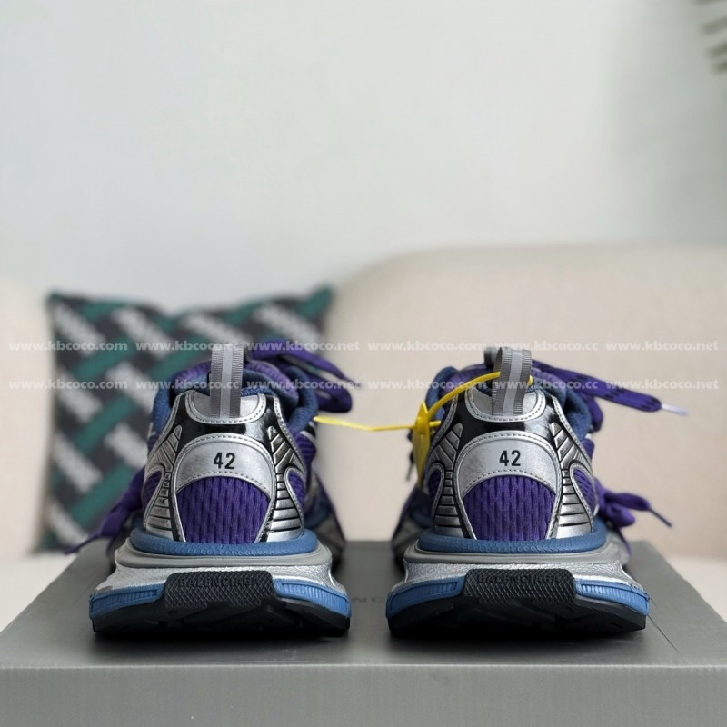 Ba*len*cia*ga Runner Sneakers