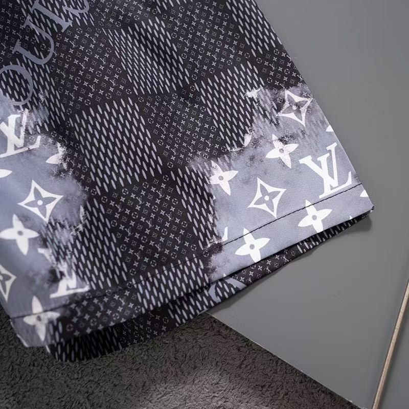 LV 2025 new top-grade quick-drying fabric beach swimming shorts