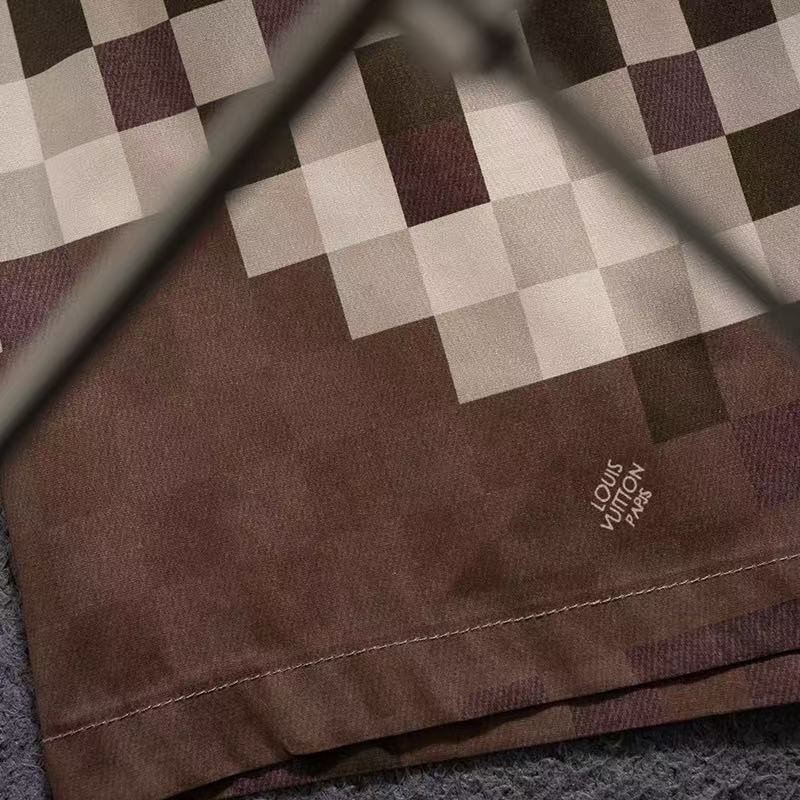 LV 2025 new top-grade quick-drying fabric beach swimming shorts