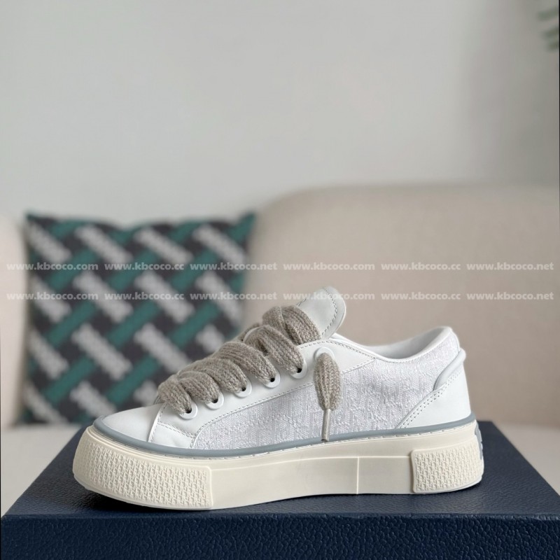 D*0r B33 Thick-Soled Shoes