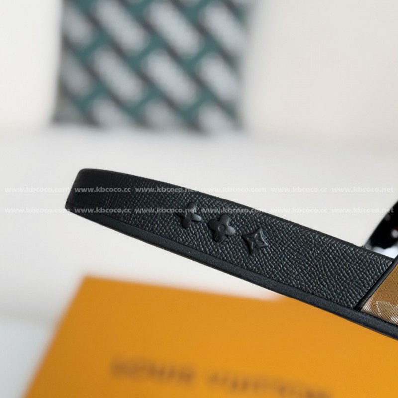 L0*is V*t0n SLIPPERS