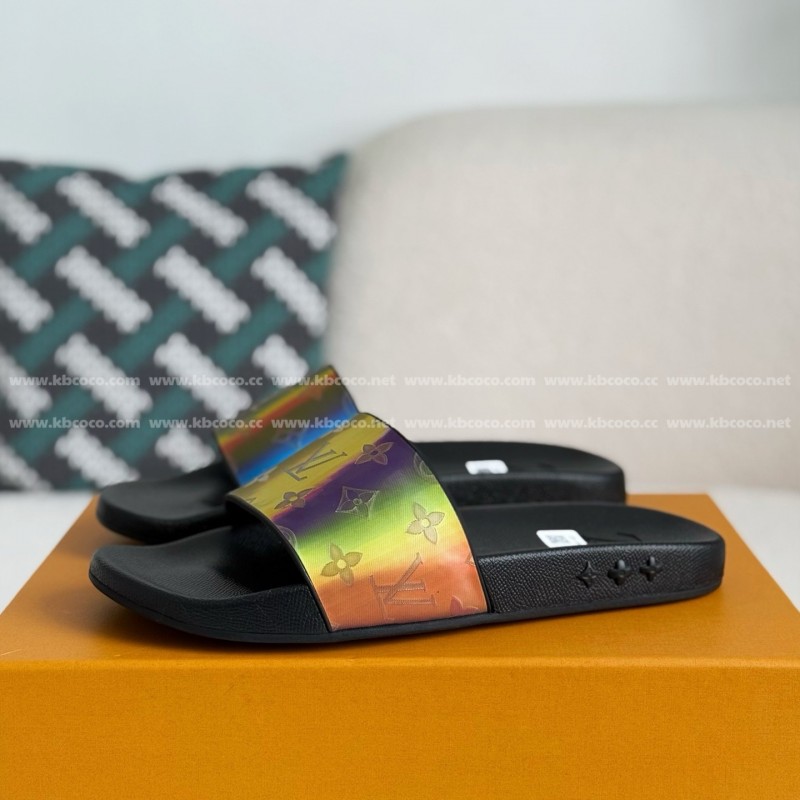 L0*is V*t0n SLIPPERS