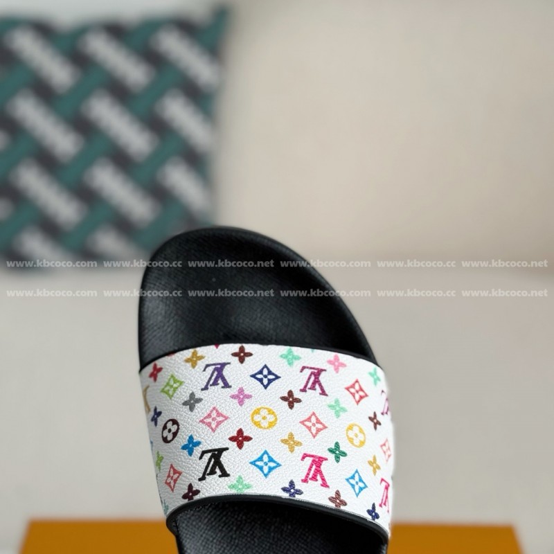 L0*is V*t0n SLIPPERS