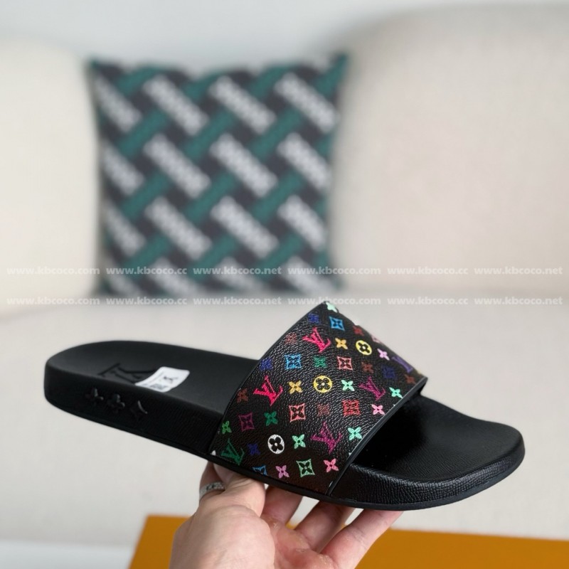 L0*is V*t0n SLIPPERS