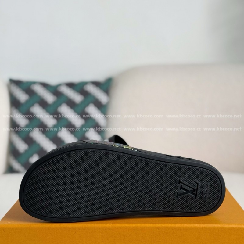 L0*is V*t0n SLIPPERS