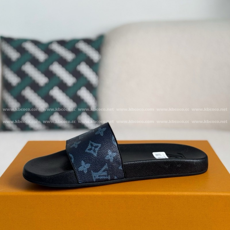 L0*is V*t0n SLIPPERS