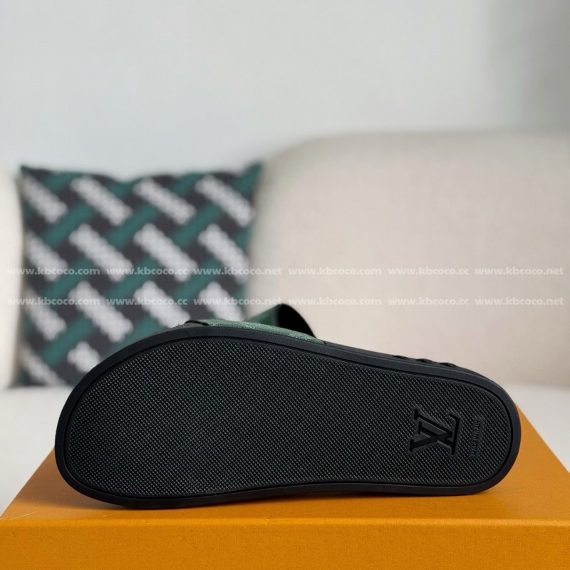 L0*is V*t0n SLIPPERS