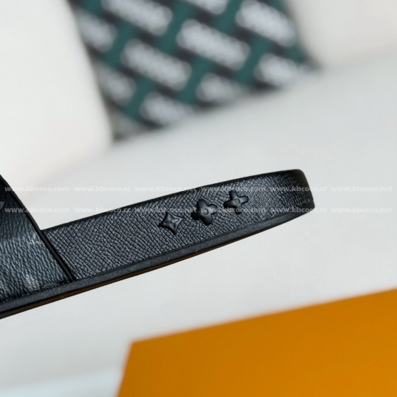 L0*is V*t0n SLIPPERS