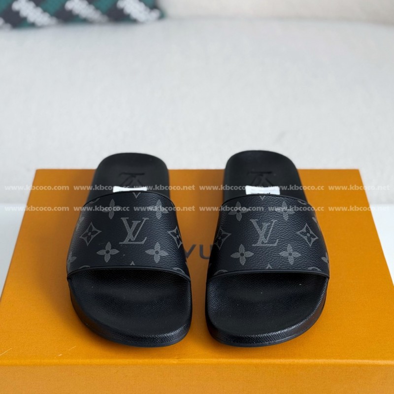 L0*is V*t0n SLIPPERS