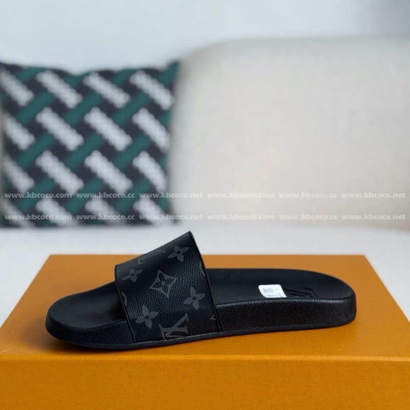 L0*is V*t0n SLIPPERS