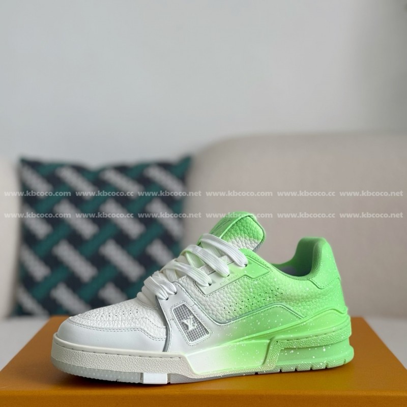 L0*is V*t0n TRAINER SNEAKERS