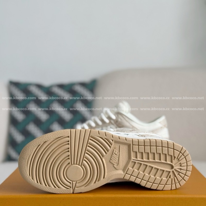 L0*is V*t0n x Nike Dunk Casual Sneakers