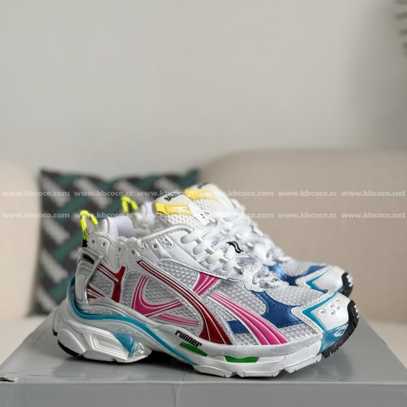 Ba*len*cia*ga Runner Sneakers