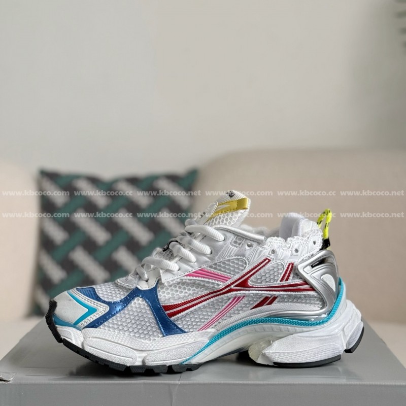 Ba*len*cia*ga Runner Sneakers