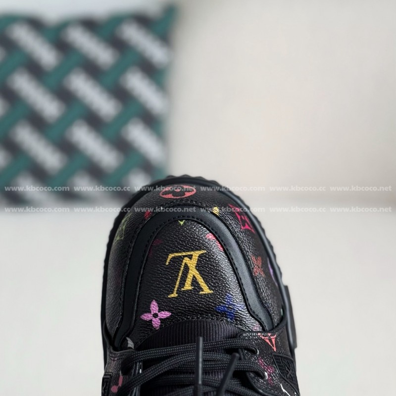 L0*is V*t0n TRAINER Maxi SNEAKERS