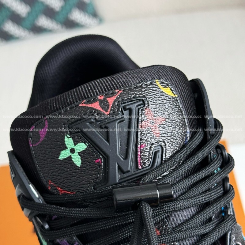 L0*is V*t0n TRAINER Maxi SNEAKERS