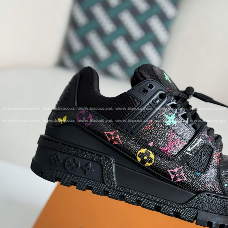 L0*is V*t0n TRAINER Maxi SNEAKERS