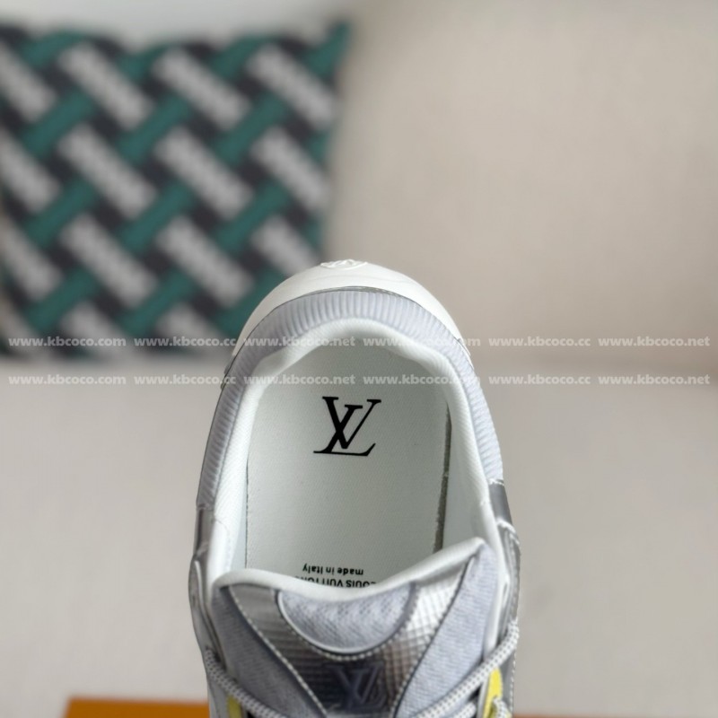 L0*is V*t0n OLYMPIA CASUAL SHOES