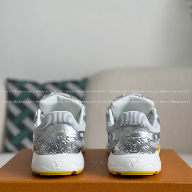 L0*is V*t0n OLYMPIA CASUAL SHOES