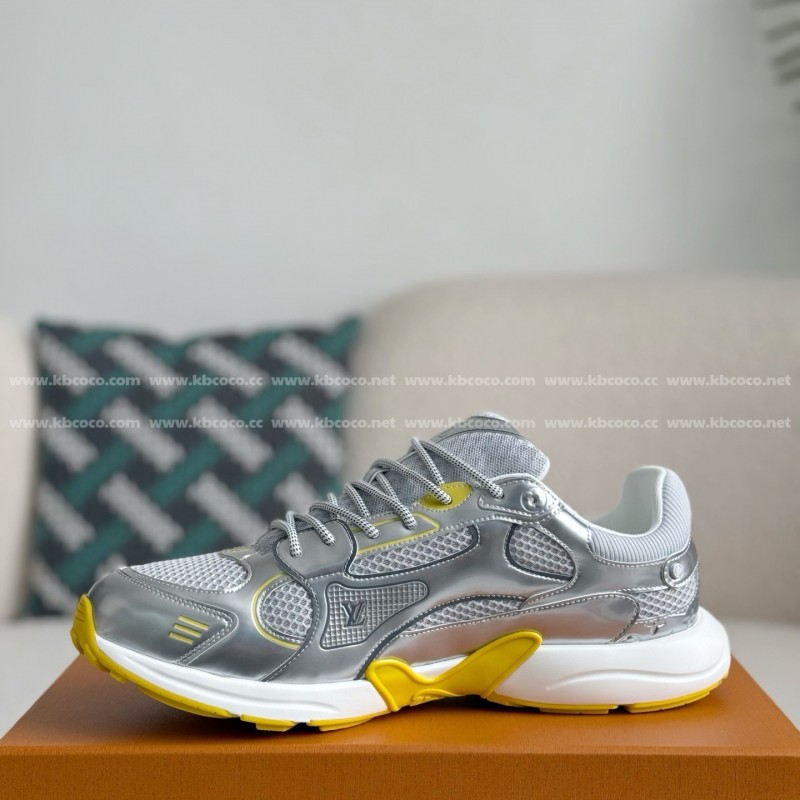 L0*is V*t0n OLYMPIA CASUAL SHOES