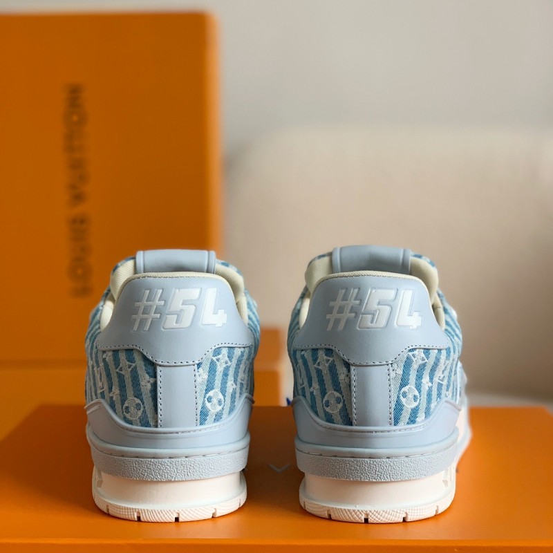 L0*is V*t0n TRAINER SNEAKERS