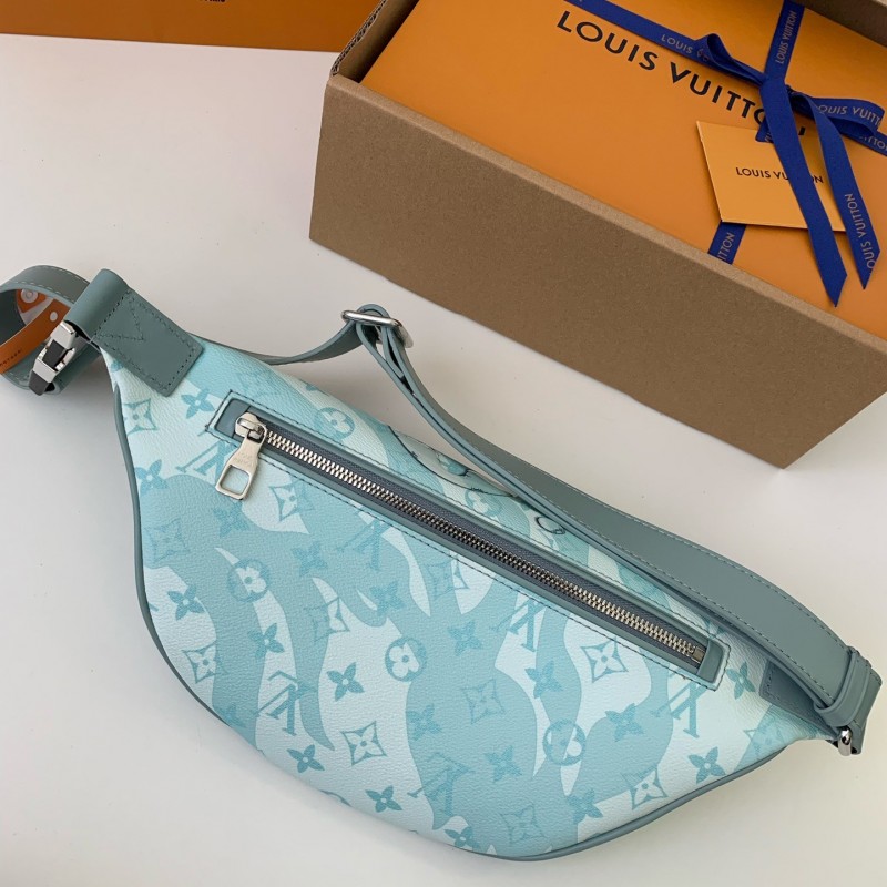 L0*is V*t0n 2023 New DISCOVERY Water Drop Green Waistpack M22765 Size: 44 * 15 * 9cm