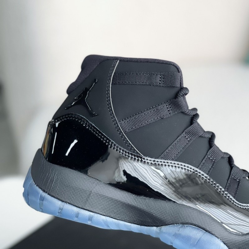 Jordan Air Jordan 11 retro cap and gown