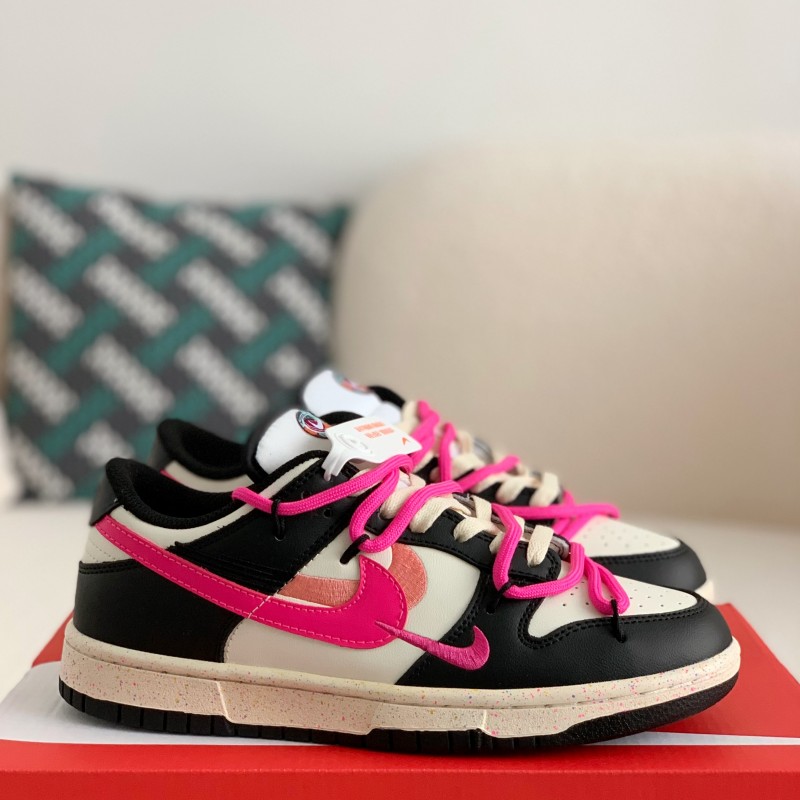 Nike NK SB Dunk Low Sneakers