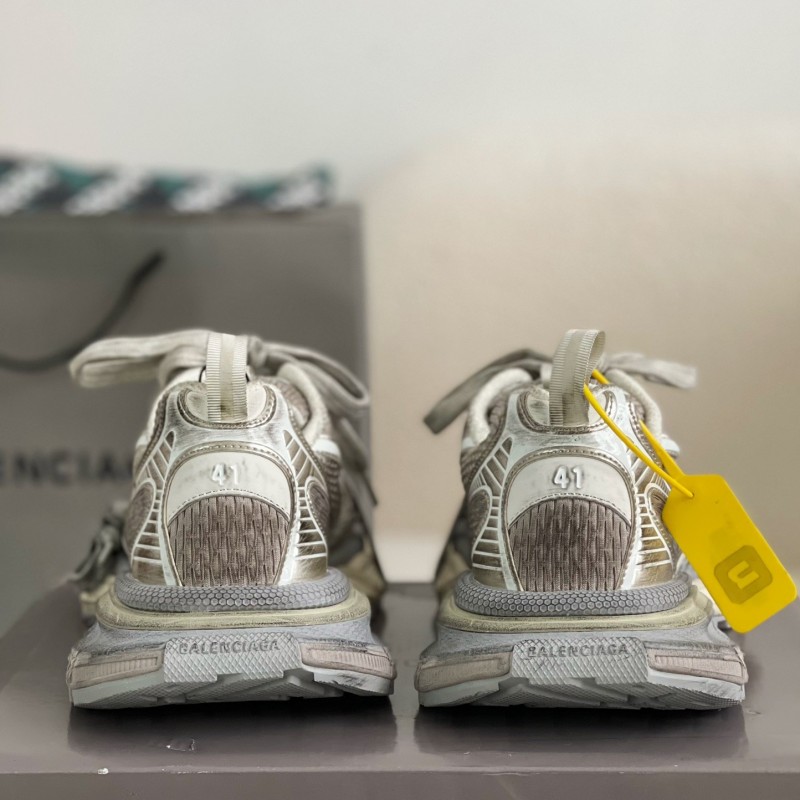 Ba*len*cia*ga Runner Sneakers