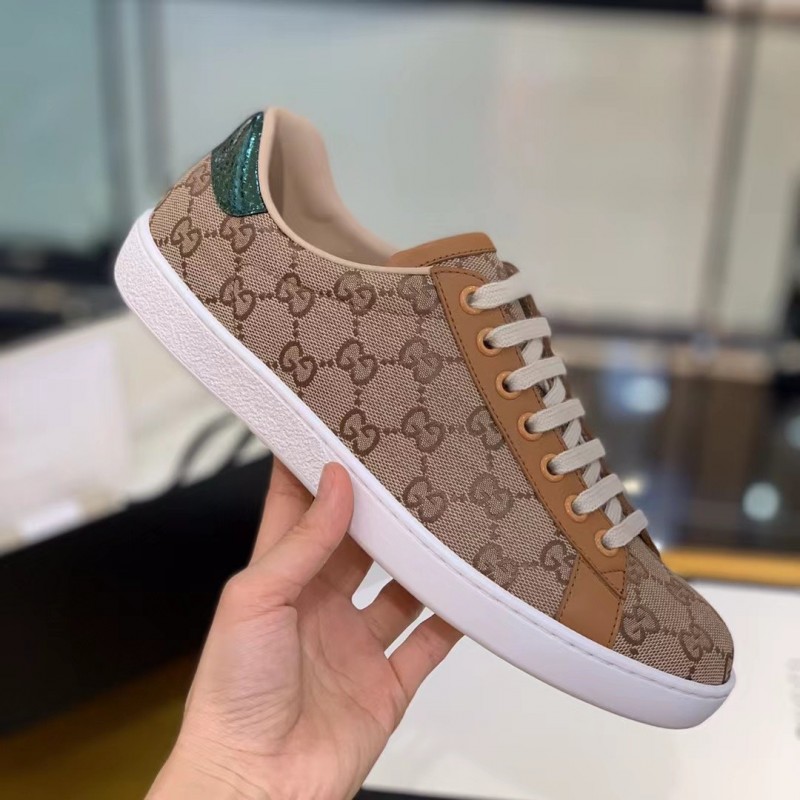 G*u*i sneakers S*pport chip phone sensing