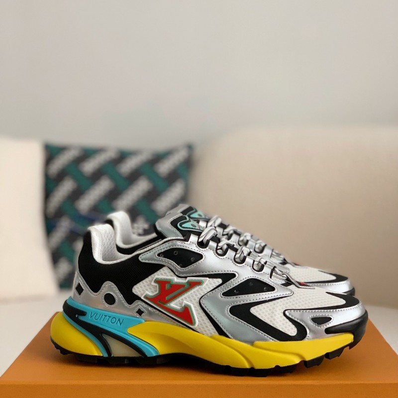 L0*is V*t0n Runner Tatic Sneakers