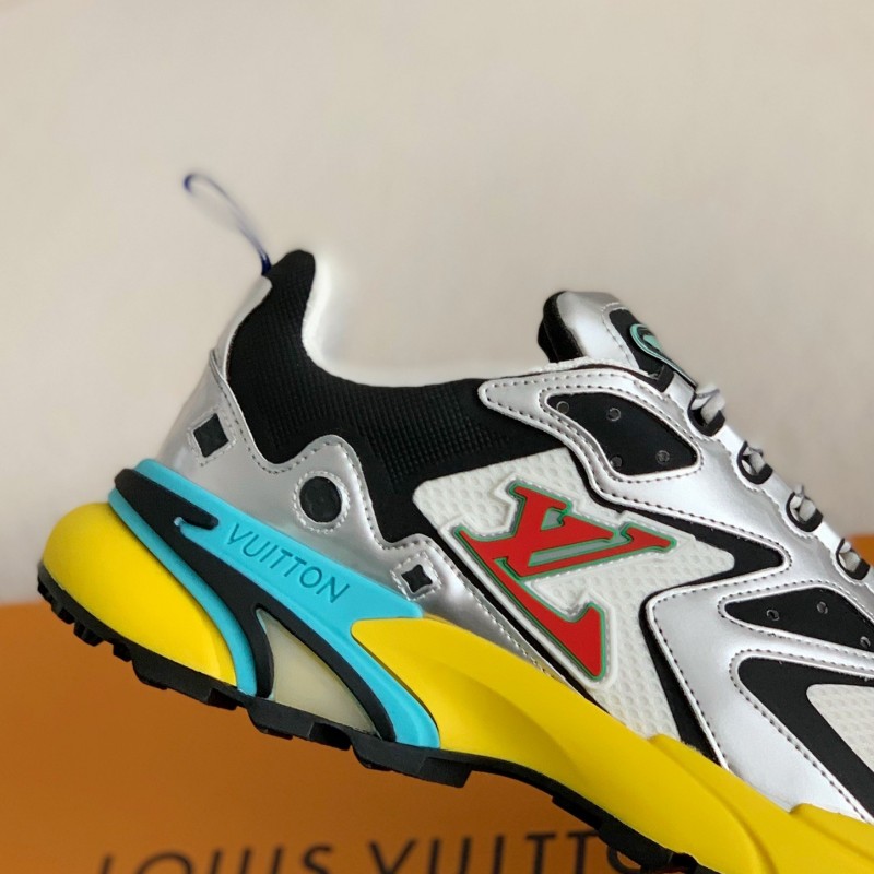 L0*is V*t0n Runner Tatic Sneakers