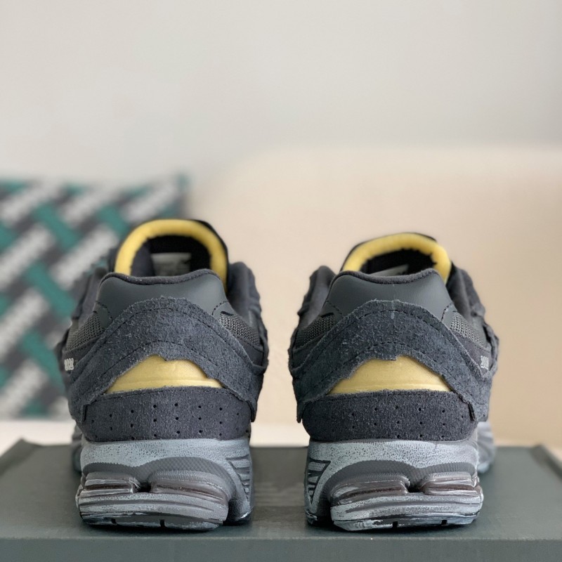 New Balance 2022R Phantom Black