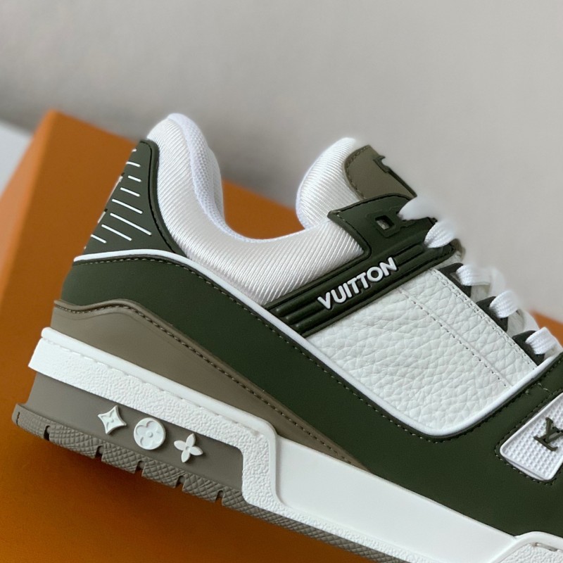L0*is V*t0n Trainer Sneakers