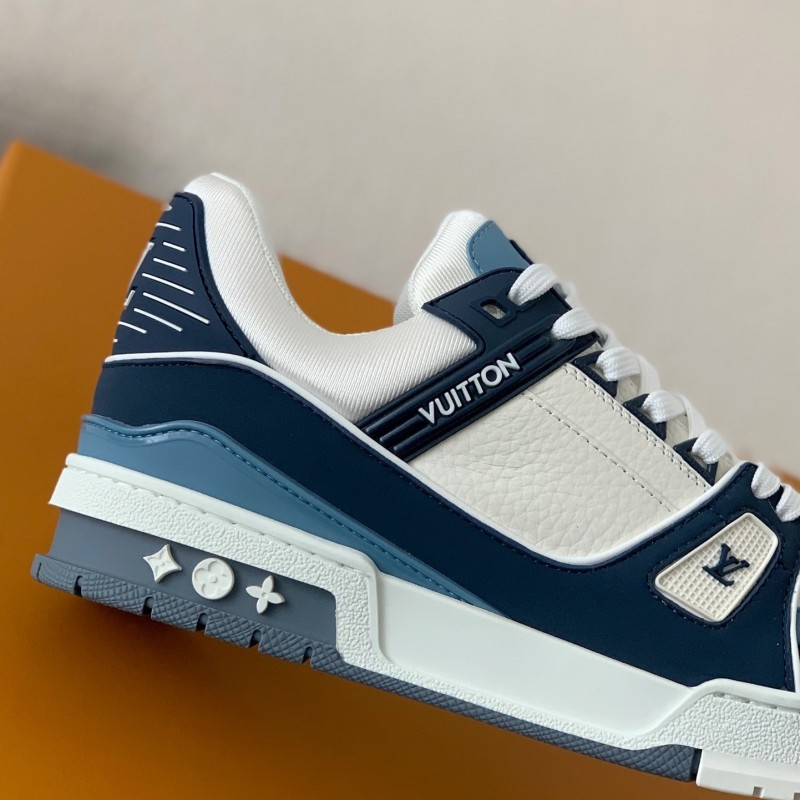 L0*is V*t0n Trainer Sneakers